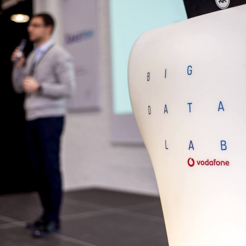 Vodafone відновив навчання у школі Big Data Lab