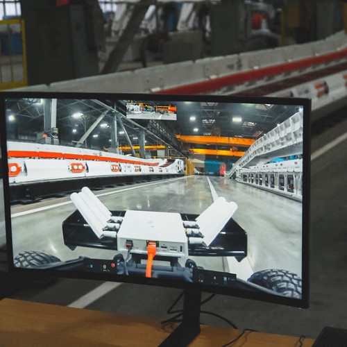 На першій в Україні Smart Factory 5G успішно протестували дистанційне управління транспортним засобом На першій в Україні Smart Factory 5G успішно протестували дистанційне управління транспортним засобом